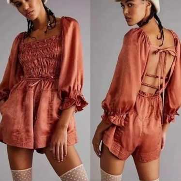 Free People Bea Silky Sleeveless Romper in Peach Bark outlet Size Small