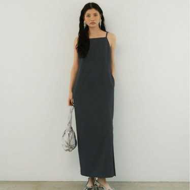 Andresd cutting curve dress