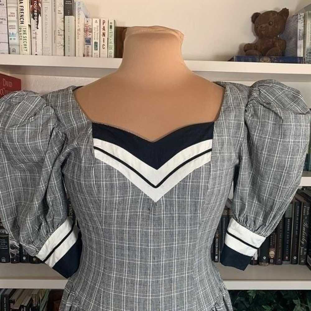 Vintage 80s  Navy Plaid Sweetheart Neckline Puff … - image 3