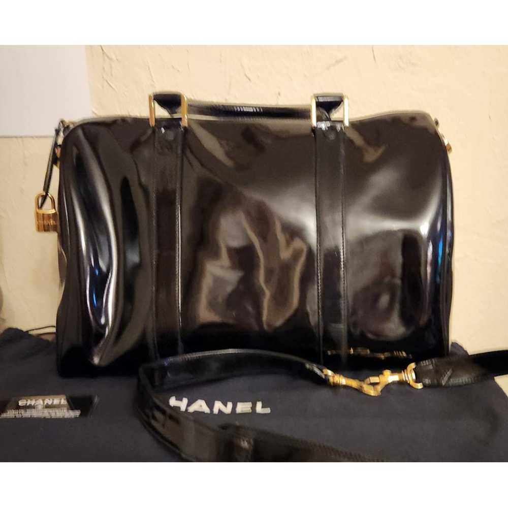 Chanel Patent leather handbag - image 3