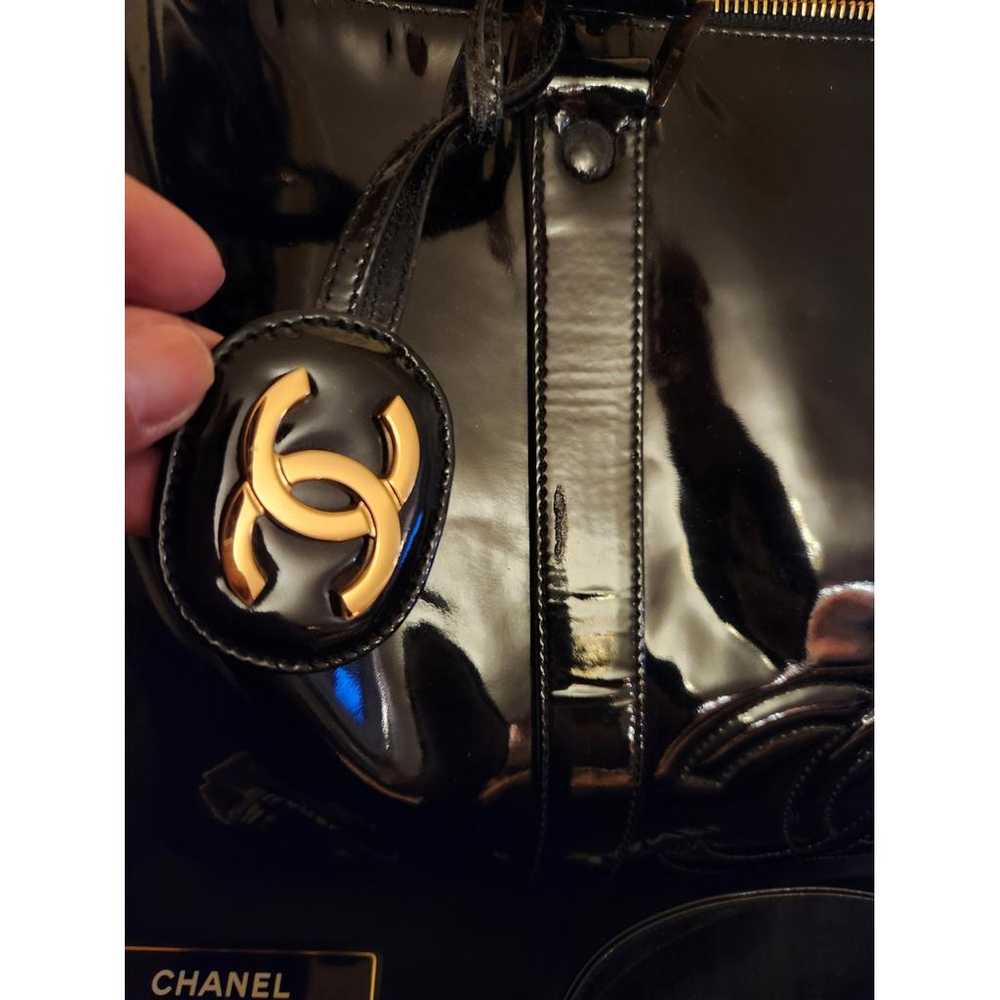 Chanel Patent leather handbag - image 4