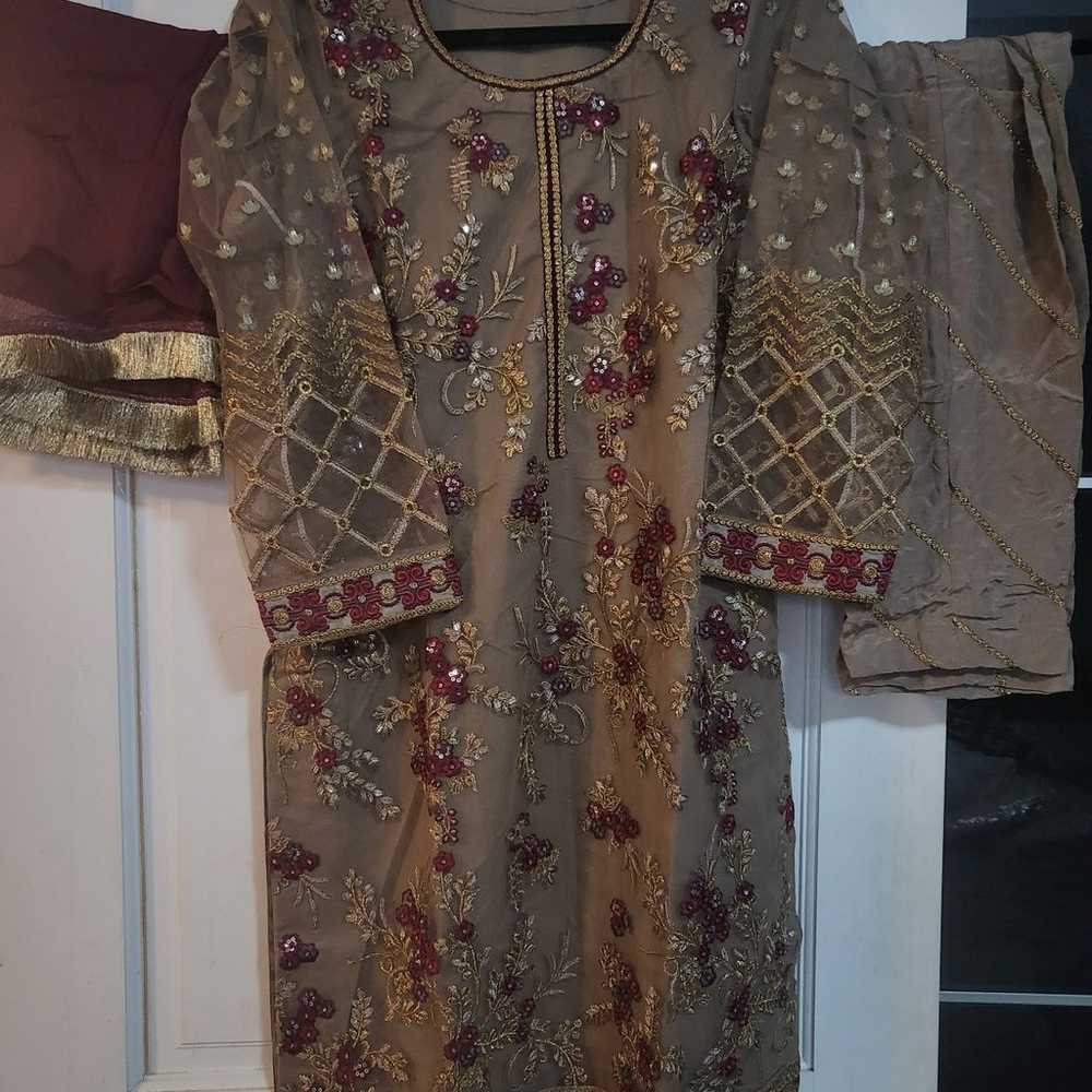 Pakistani Indian dress - image 12