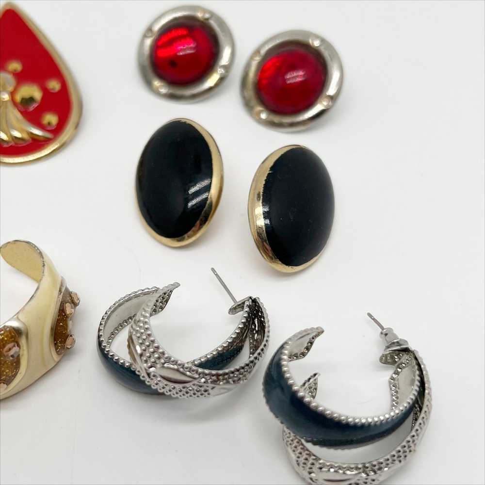 Lot of 8 Vintage Metal and Enamel Pierced Earring… - image 4