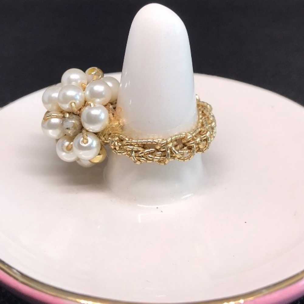 Vintage Faux Seed Pearl Cluster Ring On Metallic … - image 2