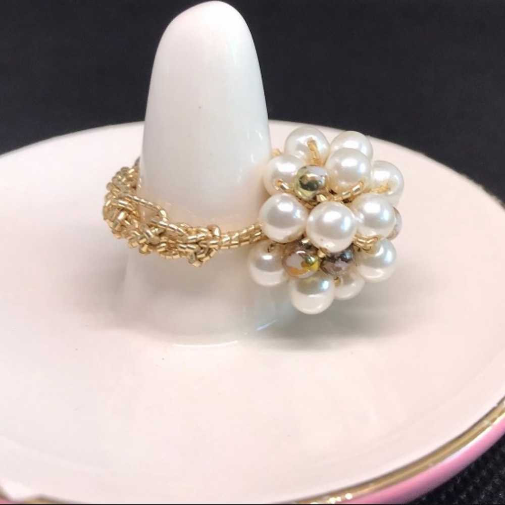 Vintage Faux Seed Pearl Cluster Ring On Metallic … - image 4