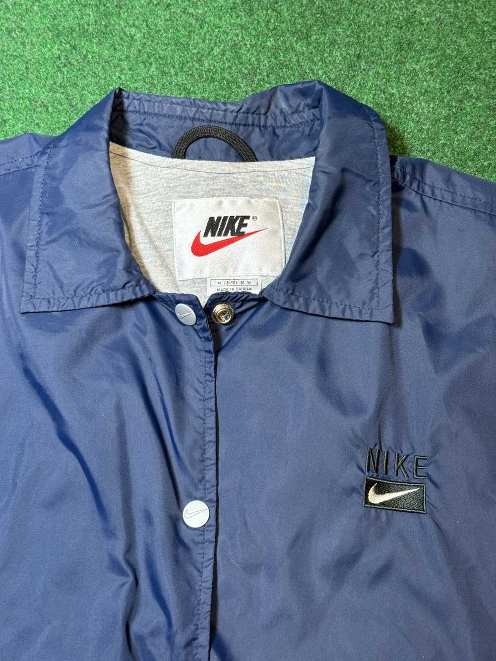 Nike × Vintage Vintage 90s Nike Coach Spellout Sw… - image 2