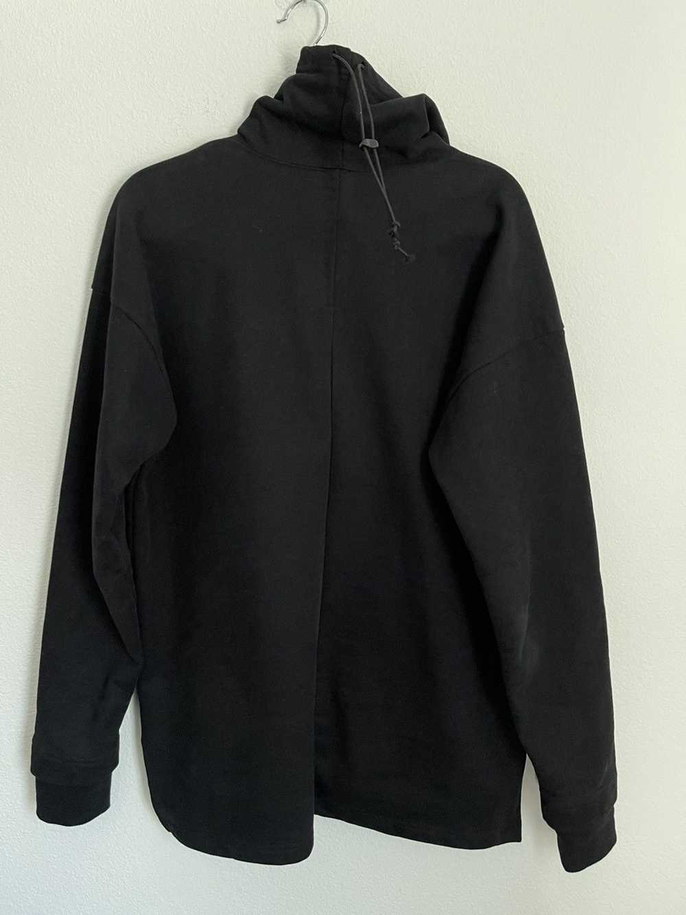 The Viridi-anne Like New, Black Masked Neck Sweat… - image 10