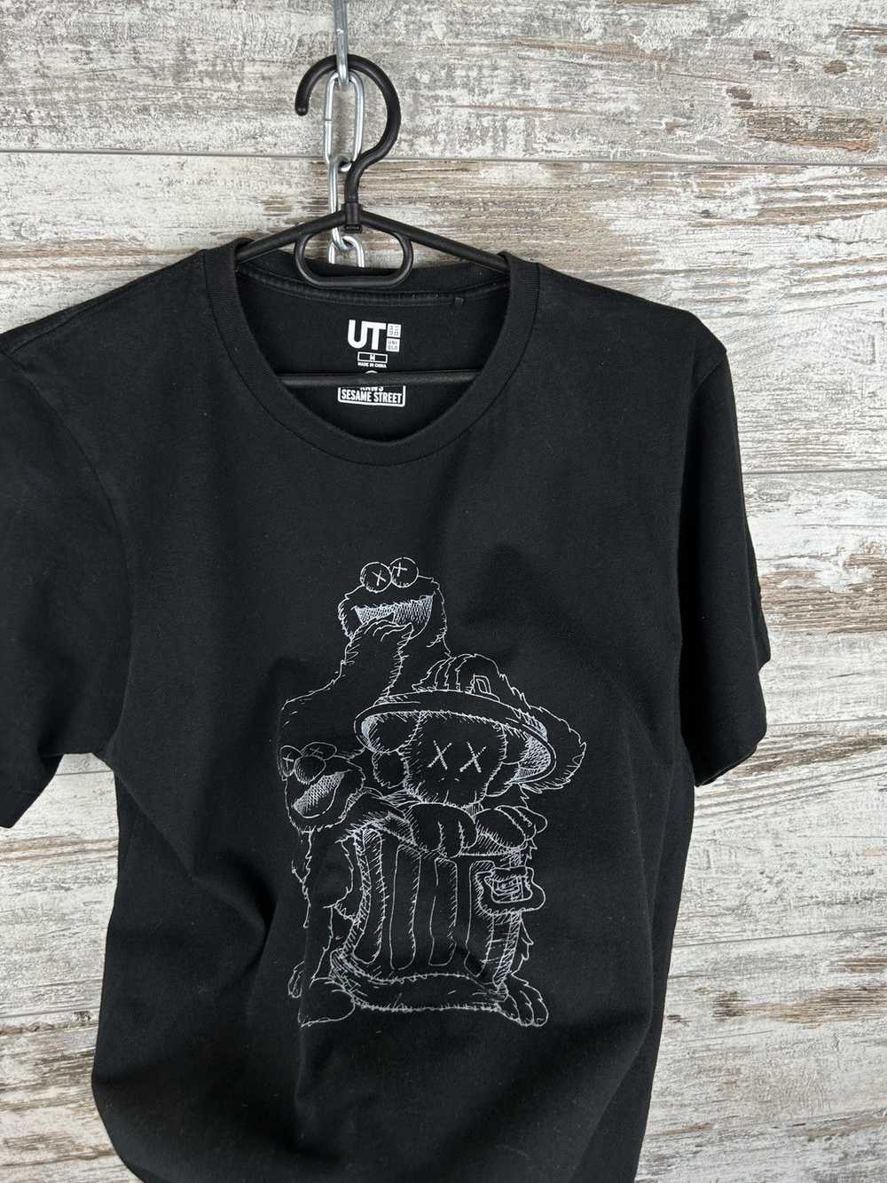 Japanese Brand × Kaws × Uniqlo Mens Vintage Uniql… - image 6