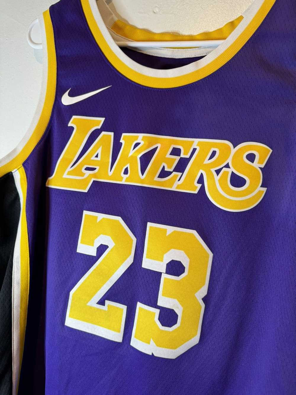 Nike Nike Lebron James Swingman Jersey 23 LA Lake… - image 2