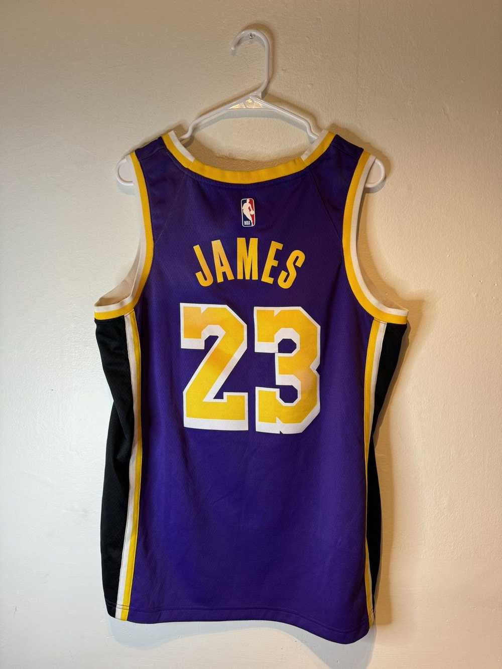 Nike Nike Lebron James Swingman Jersey 23 LA Lake… - image 4