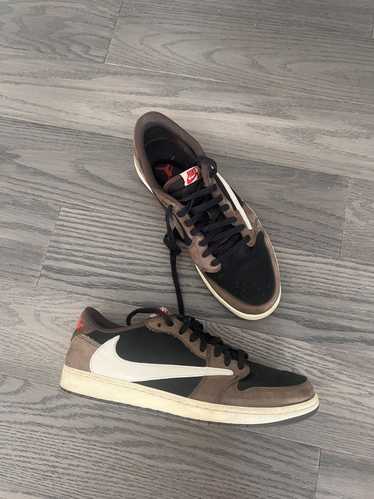 Nike × Travis Scott Travis Scott Jordan 1 Retro L… - image 1