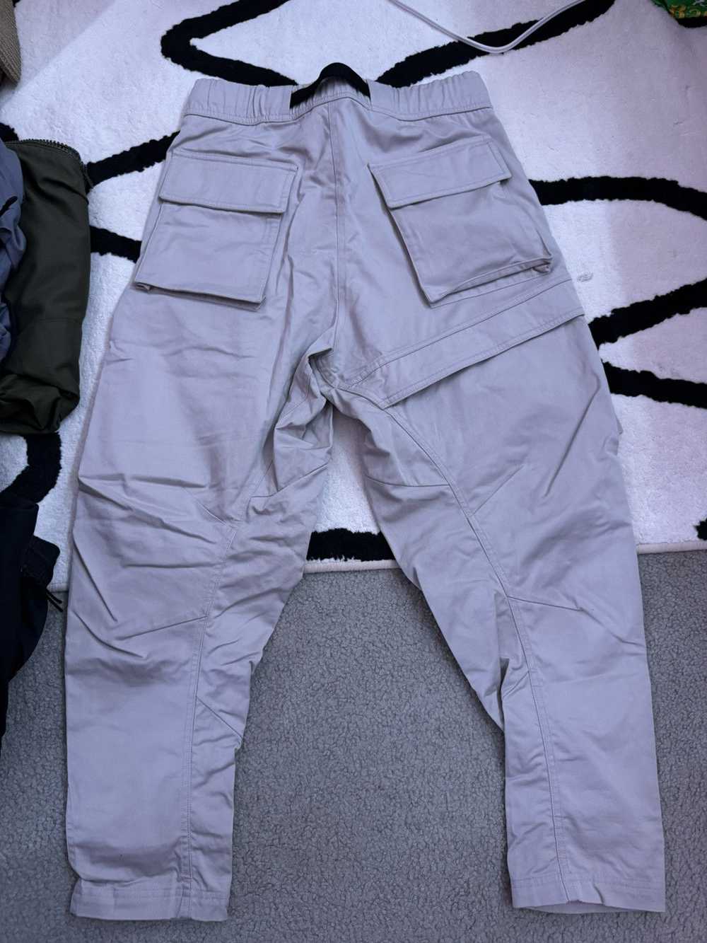 Nike ACG Nike ACG Cargo Pants Particle Grey XS - image 2