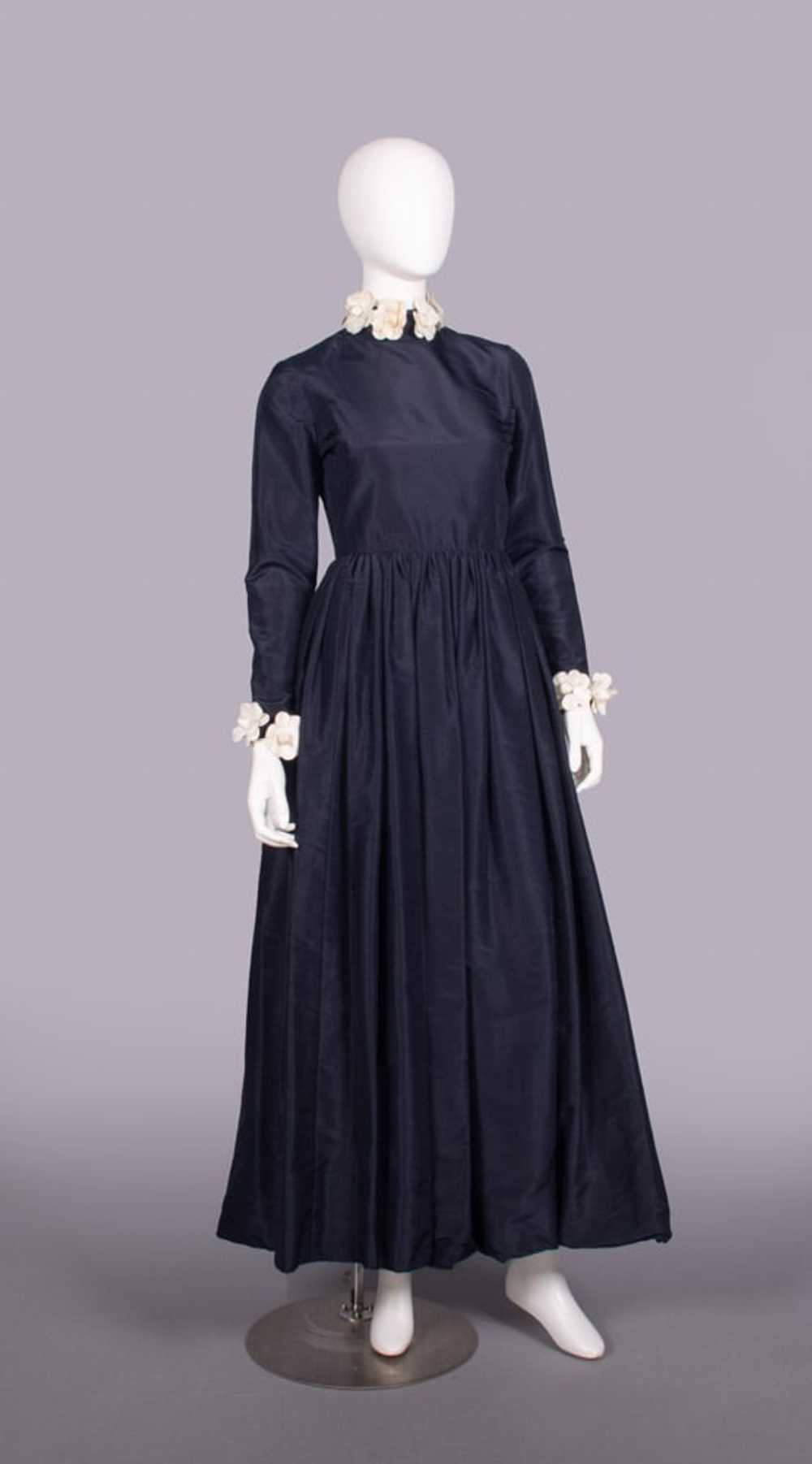 BILL BLASS TAFFETA & CAMELLIA FLOWER EVENING GOWN… - image 2