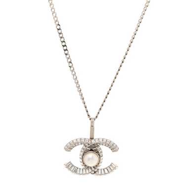 CHANEL Pearl Baguette Crystal Large CC Pendant Ne… - image 1