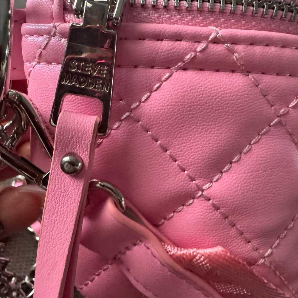 Steve Madden pink quilted crossbody chain purse - image 5