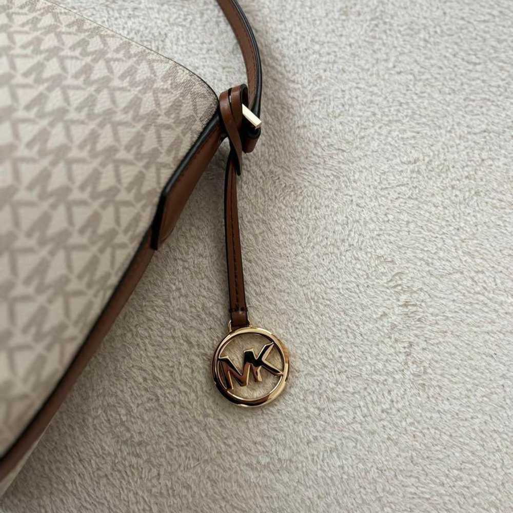 Michael Kors Shoulder Bag - image 10