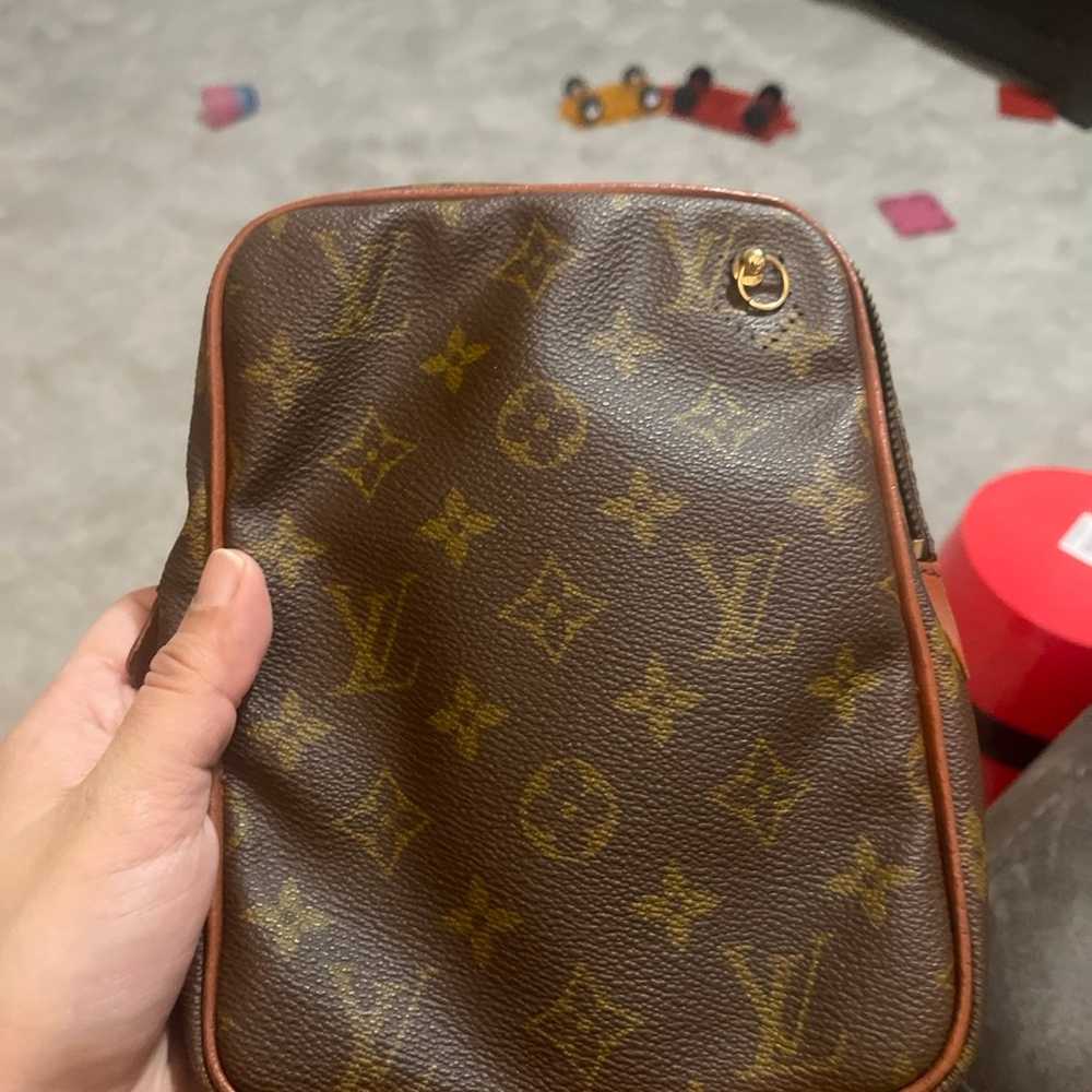 Louis authentic vintage crossbody bag - image 3