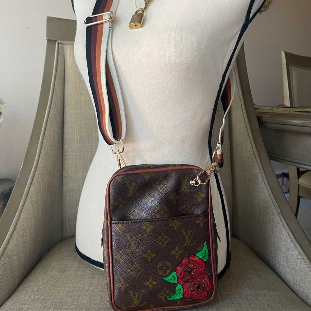 Louis authentic vintage crossbody bag - image 4