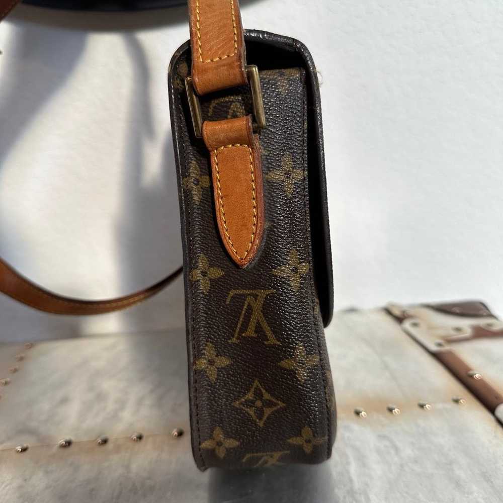 Louis Vuitton Saint Cloud GM Monogram Crossbody B… - image 8