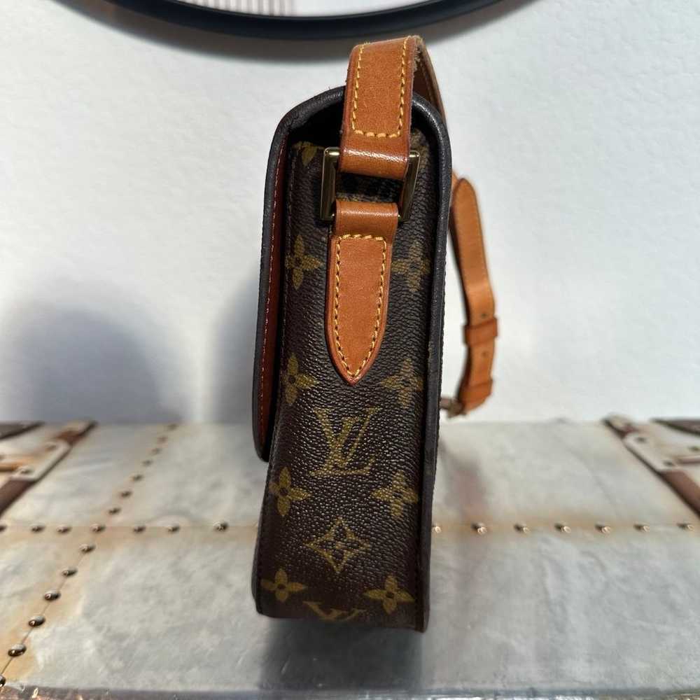 Louis Vuitton Saint Cloud GM Monogram Crossbody B… - image 9