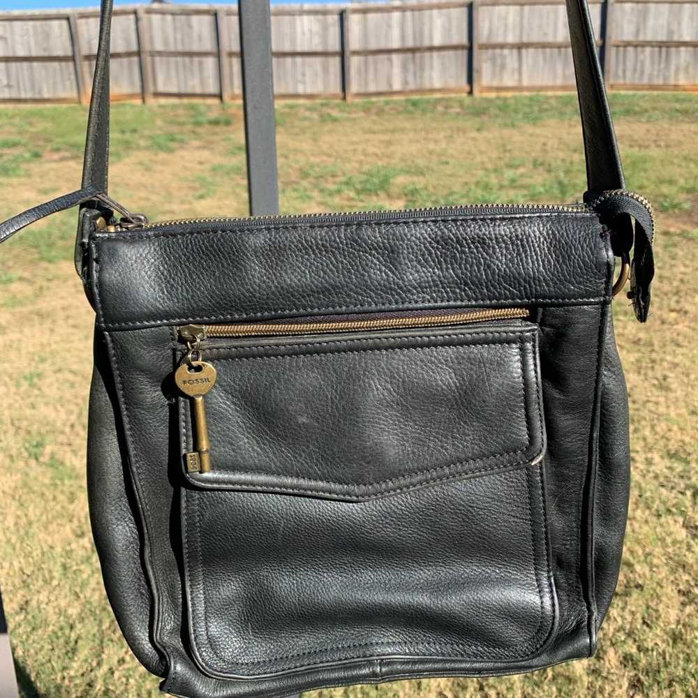 Vintage Fossil Genuine Black Leather Crossbody Pu… - image 2