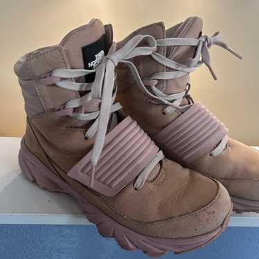 Women’s North Face Boots size 8