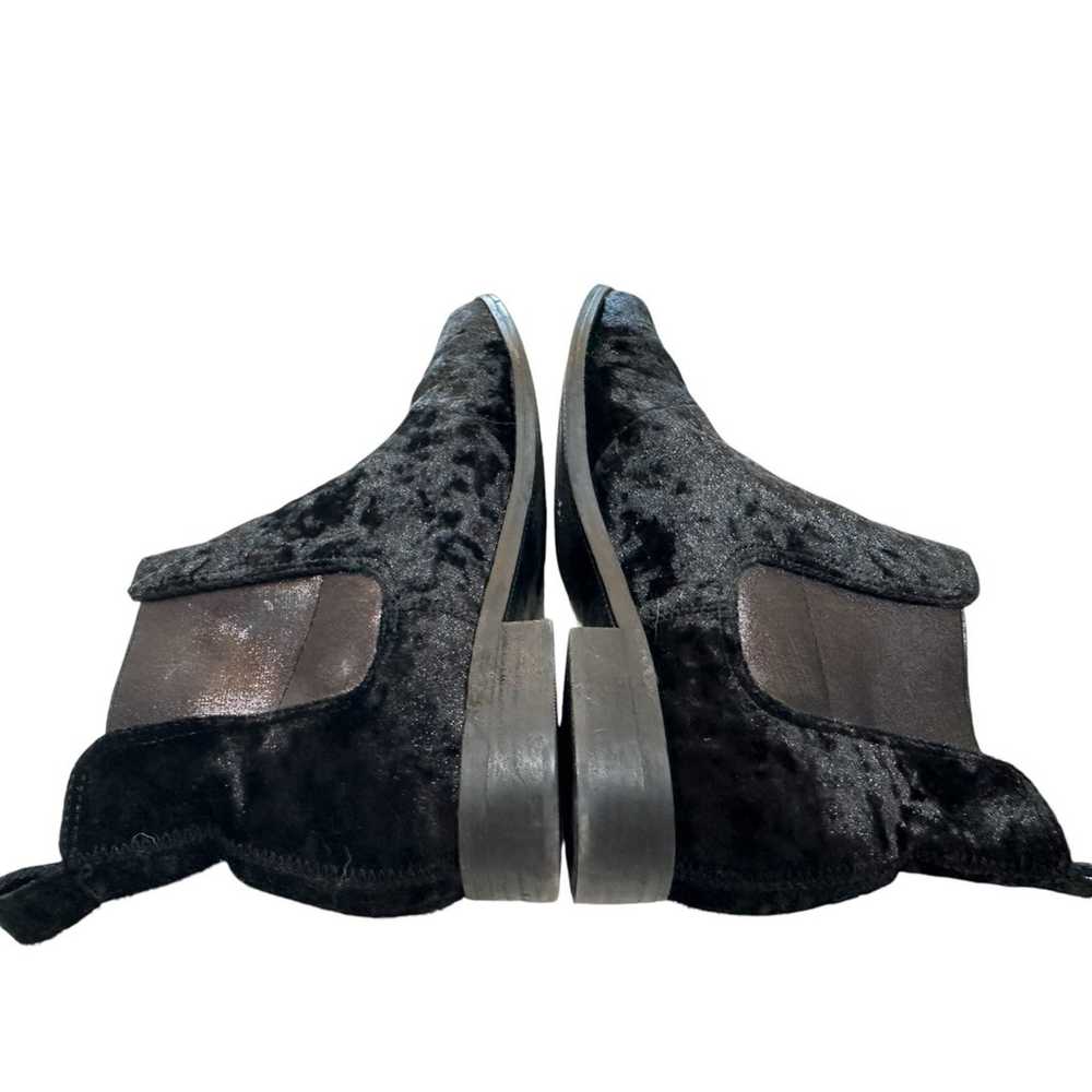 Toms Ella Crushed Black Velvet Pull On Ankle Top … - image 5