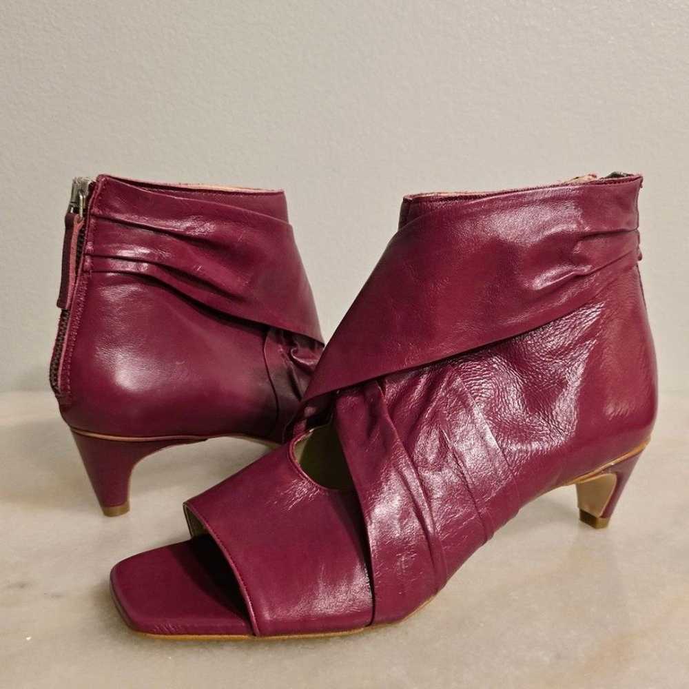 NWOT ZARA Burgundy Genuine Leather Front Eyelet O… - image 1