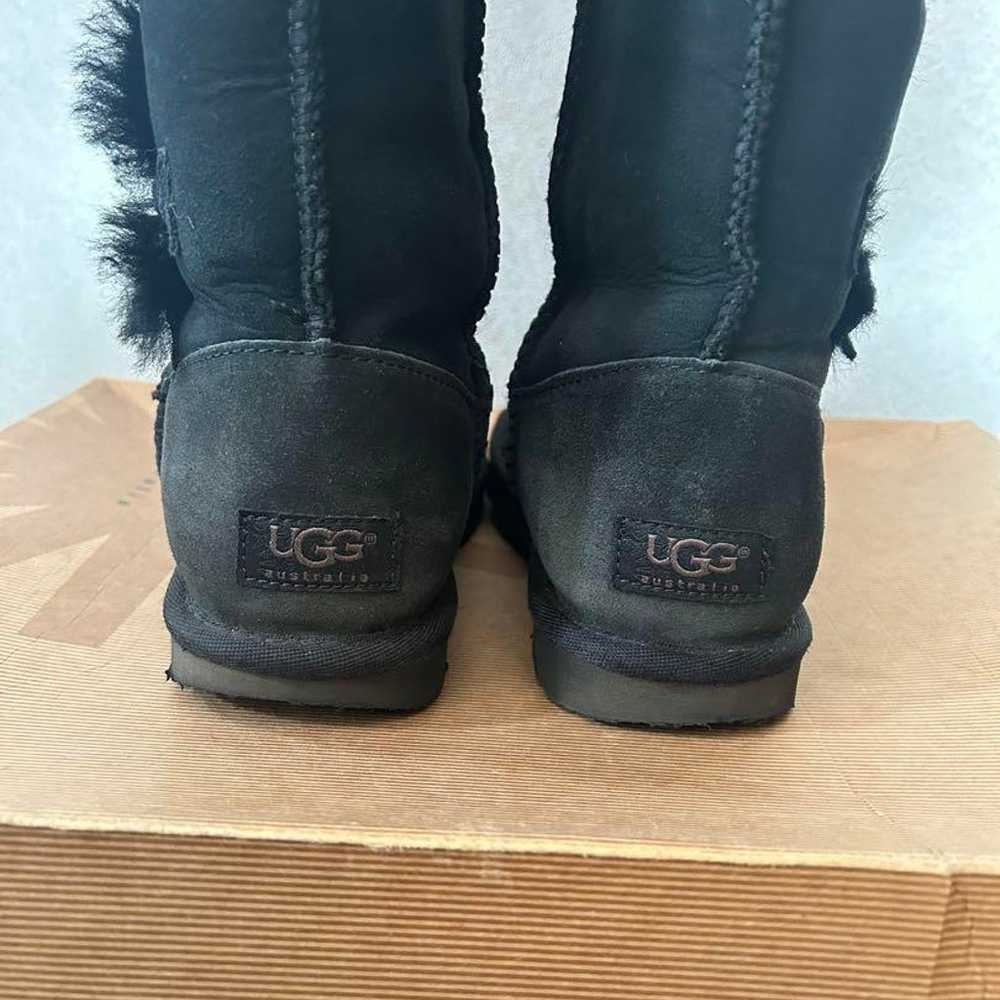 Price Reduced! UGG BAILEY BUTTON TRIPLET - image 5