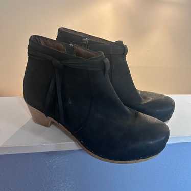 Women’s Dansko Boots size 37 - image 1