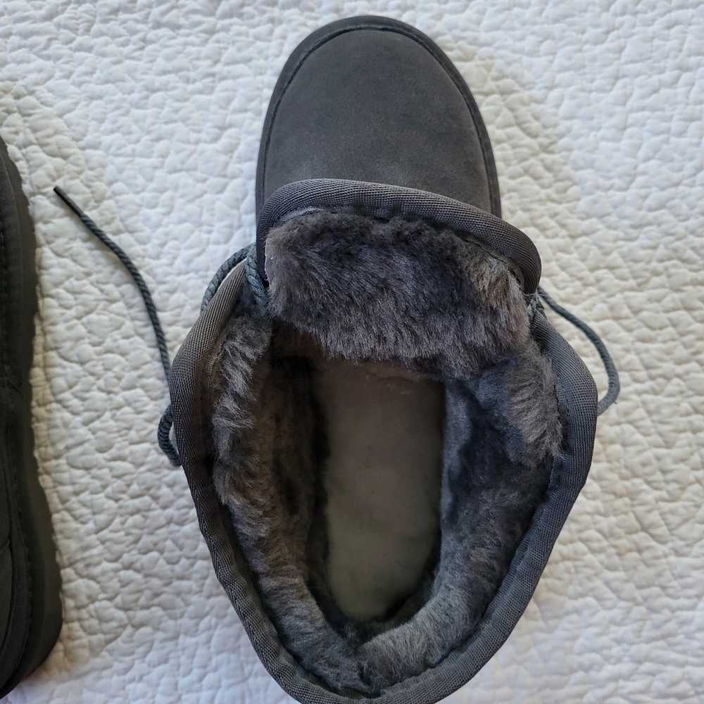 UGG Women's Winter Boots Sz 8 - image 4