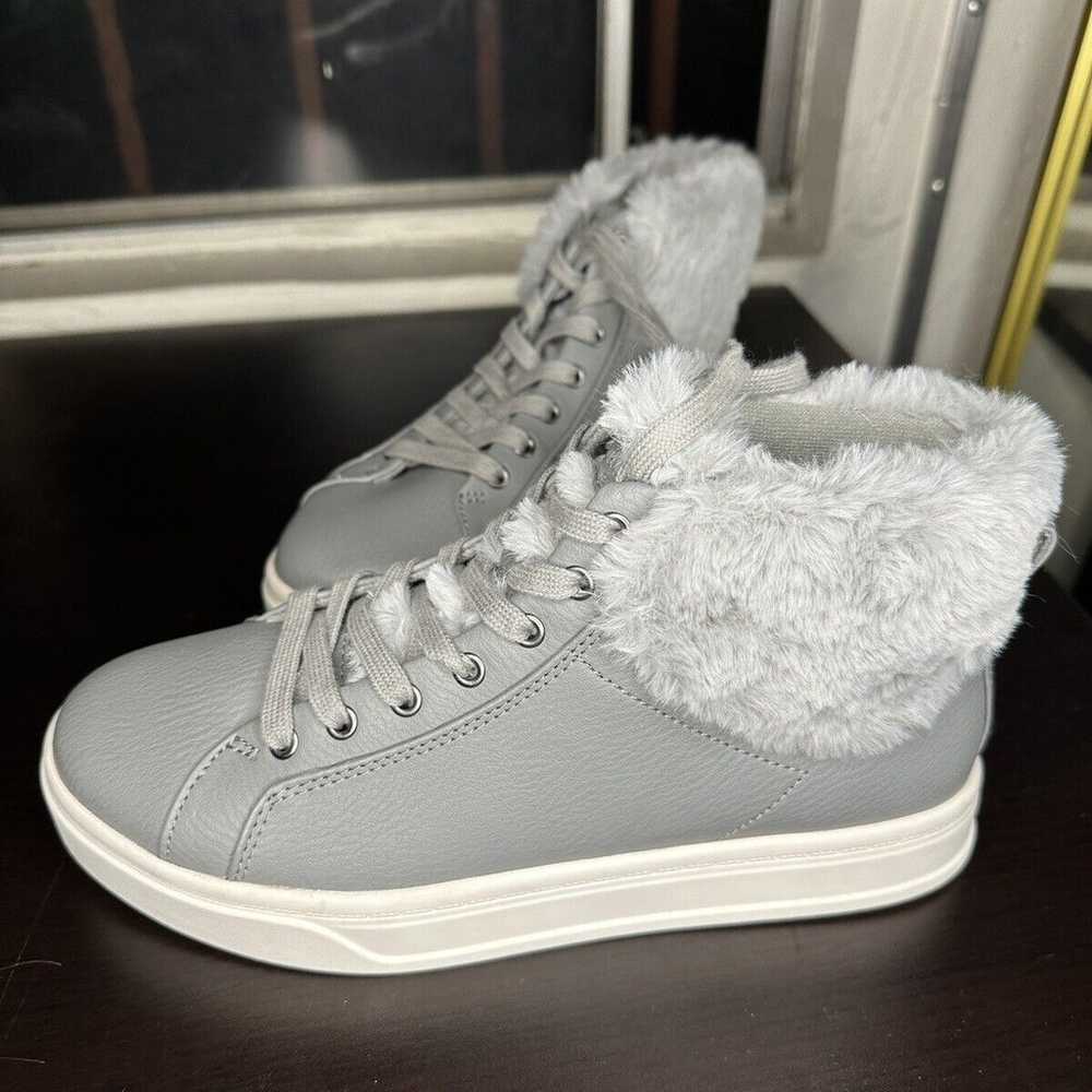 NWOT Women's Koolaburra by UGG Sundell Fuzz Chukk… - image 1