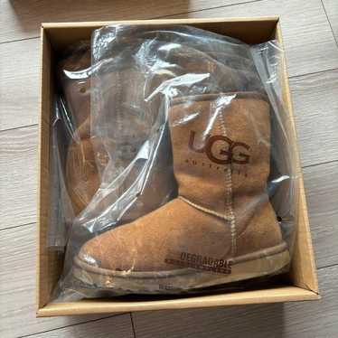 UGG Australia Classic Brown Sheepskin Boots