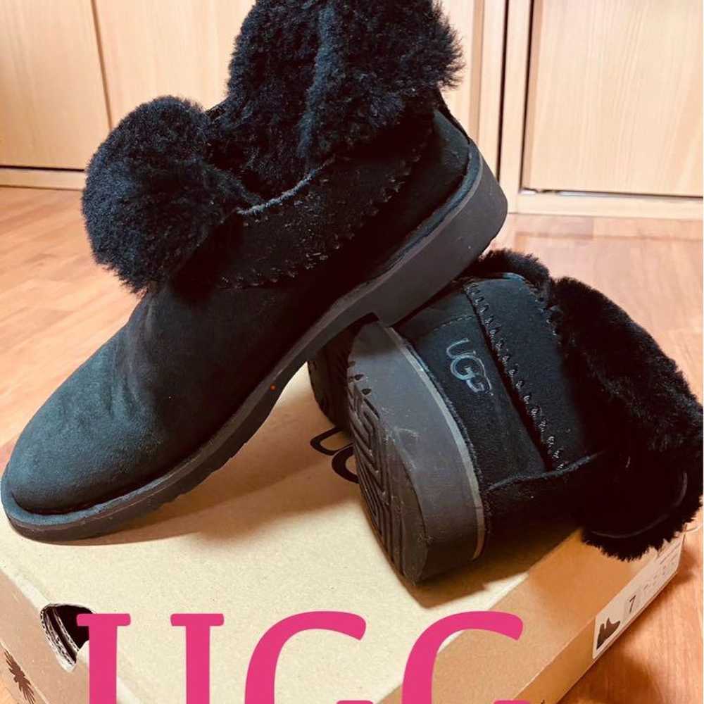 UGG Black Sheepskin Boots Mackay - image 1