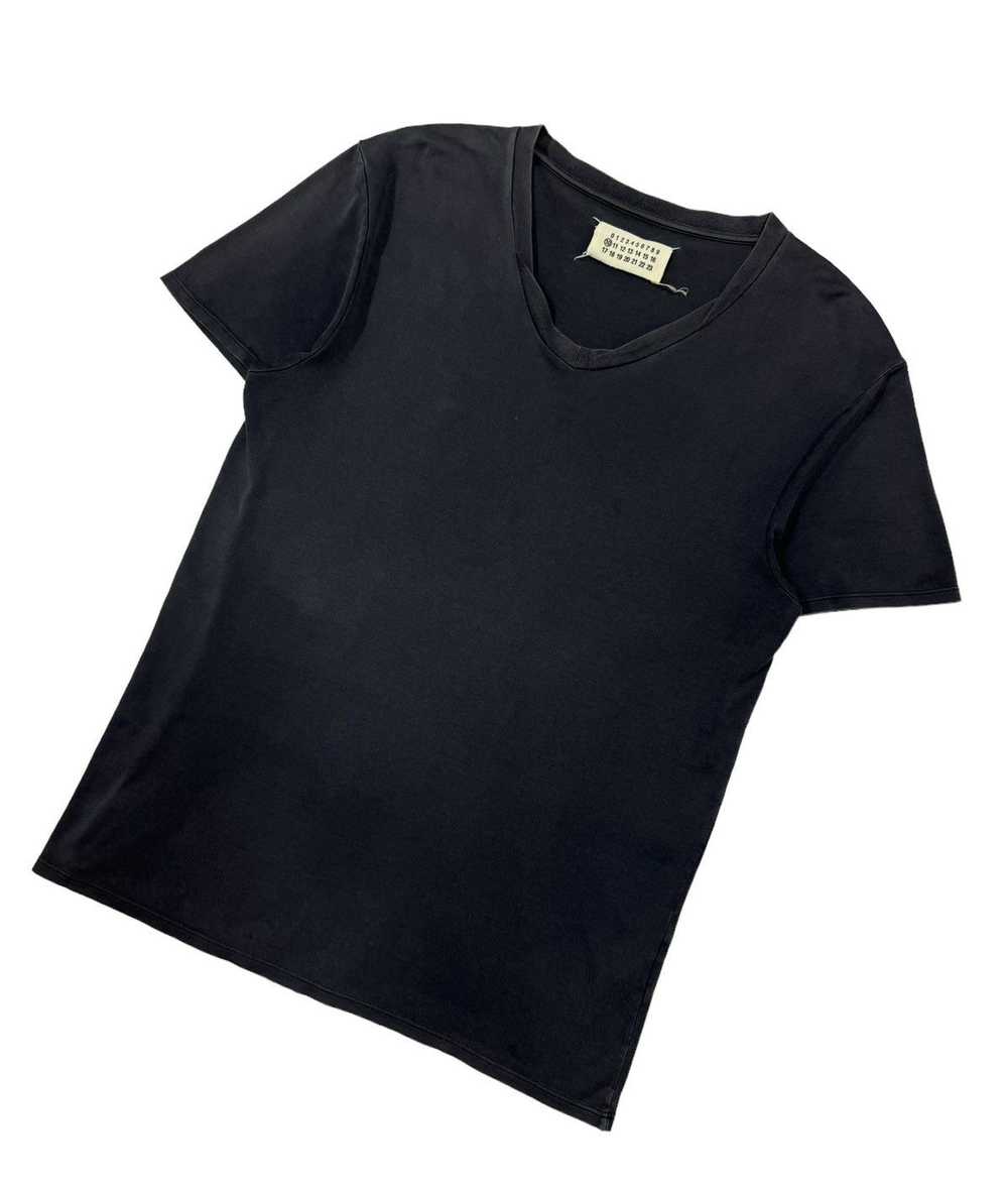 Maison Margiela Maison Margiela Plain V-neck Tee - image 6