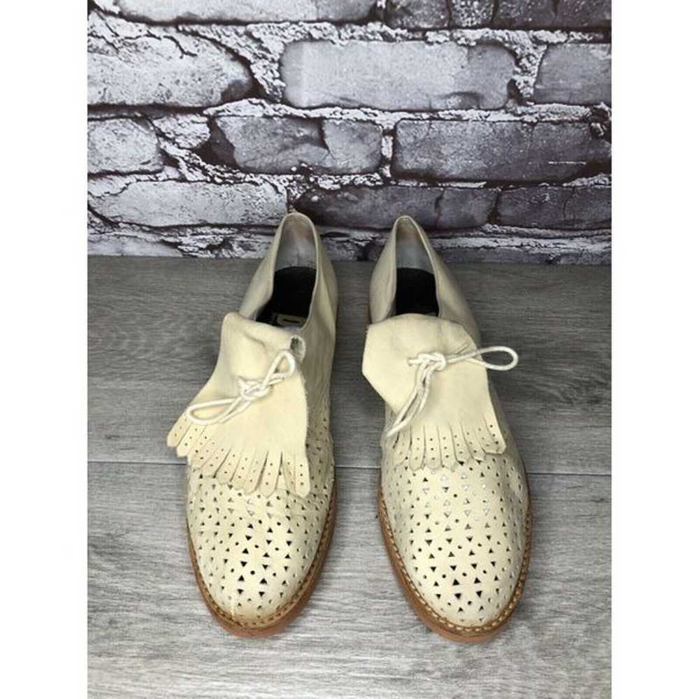 DKNY Beige Nubuck Leather Kiltie Perforated Lace … - image 11