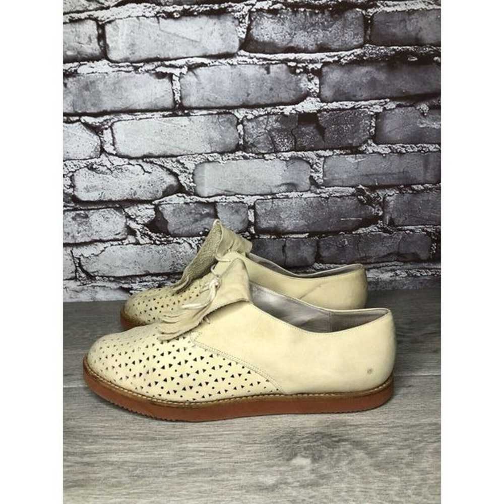 DKNY Beige Nubuck Leather Kiltie Perforated Lace … - image 12