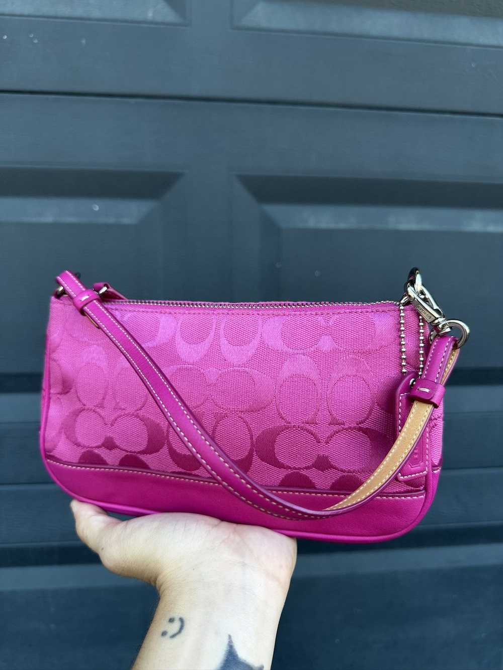 Coach Vintage Y2k Coach Pink Signature Demi Hampt… - image 2