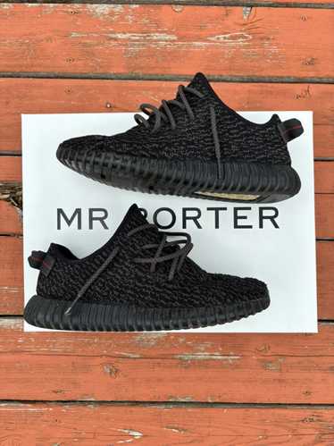 Adidas Yeezy 350 ‘pirate blacks’