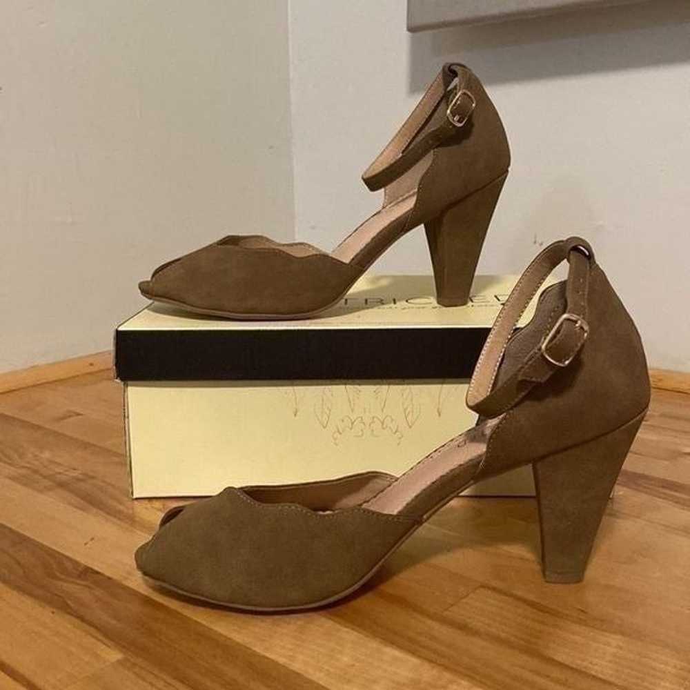 Restricted Taupe Faux Suede Dora Style Peeptoe Ch… - image 4