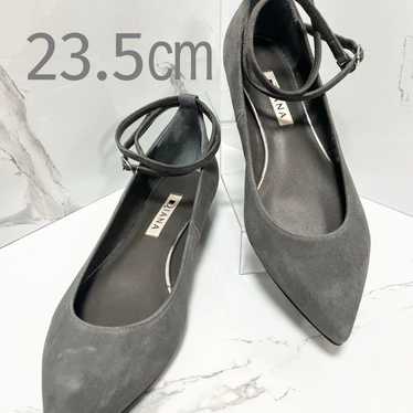 DIANA♡ 23.5cm Gray Suede Pointed Toe Pumps