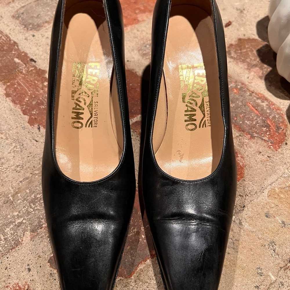 Vintage Ferragamo pumps - image 1