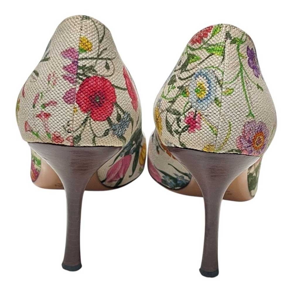 Gucci Vintage Floral Canvas Round Toe Wood Heel P… - image 4