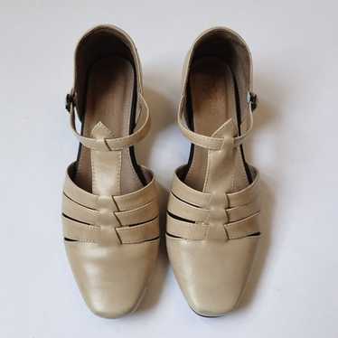 Genuine Leather Vintage Beige Mary Jane Shoes with