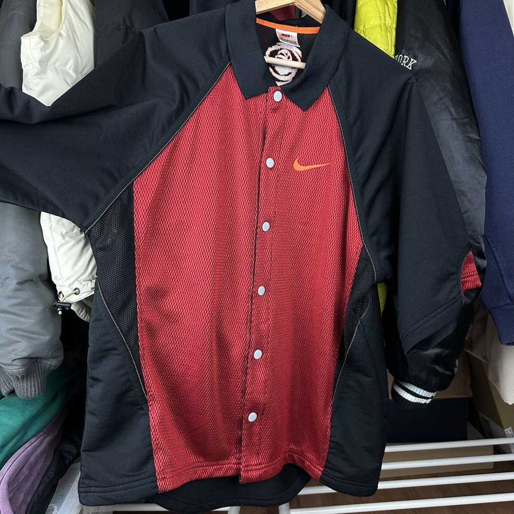 Nike × Streetwear × Vintage Vintage 90s Shirt But… - image 2