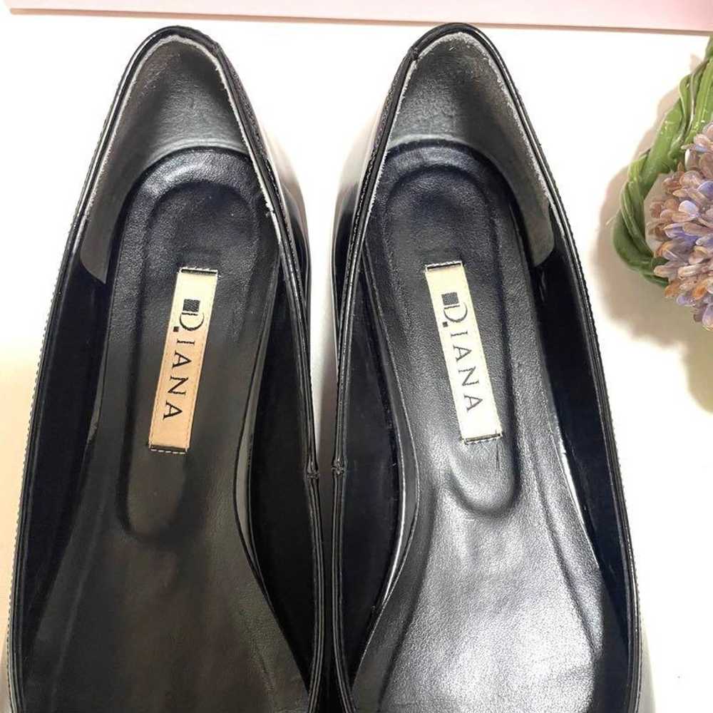 Excellent condition Diana pumps, flat style, size… - image 3