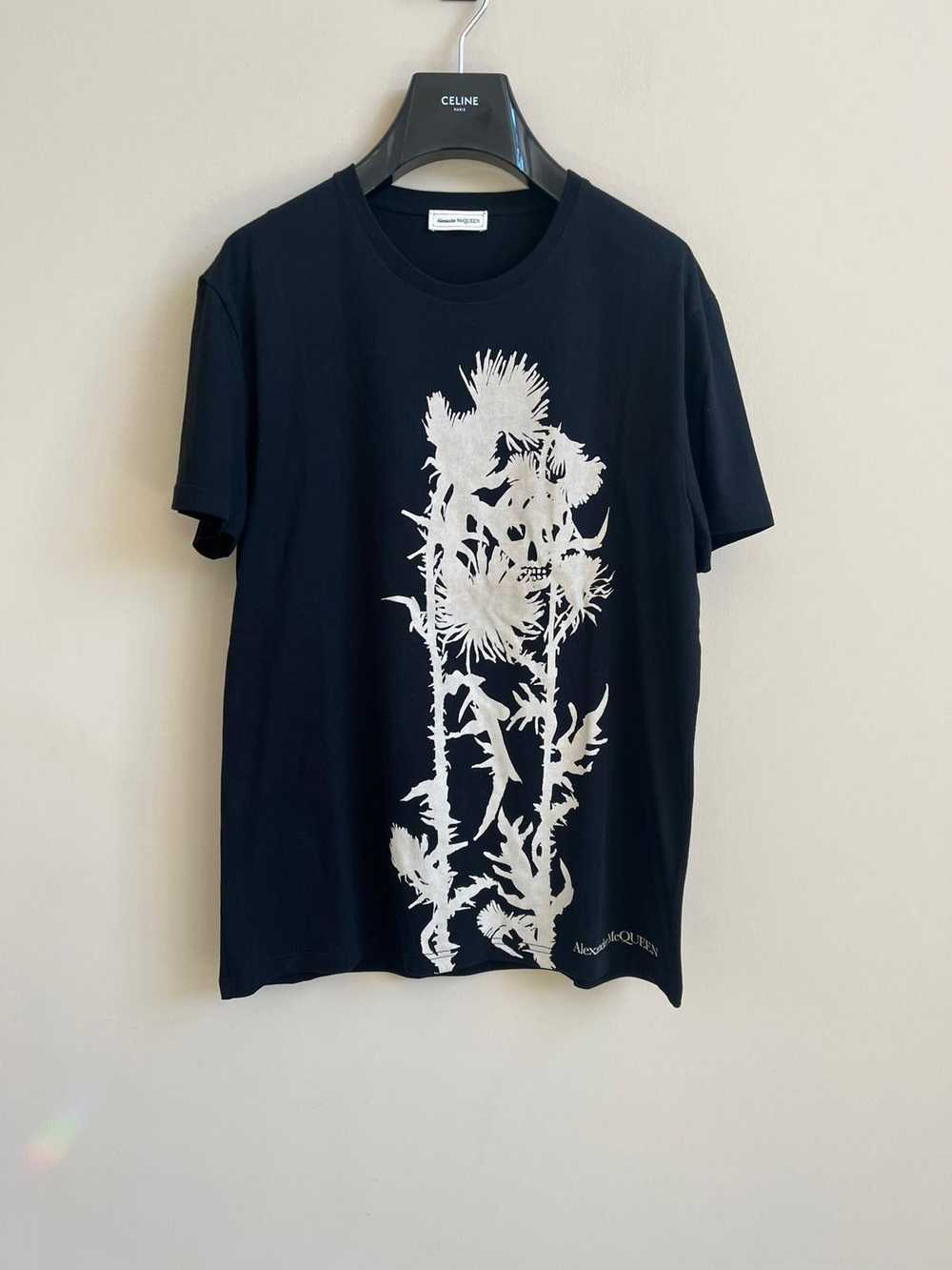 Alexander McQueen T-Shirt in Black - image 2