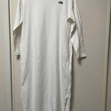 THE NORTH FACE Long Sleeve Long Dress White