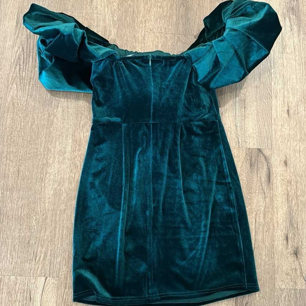 PrettyLittleThing Green Velvet Mini Dress - image 4