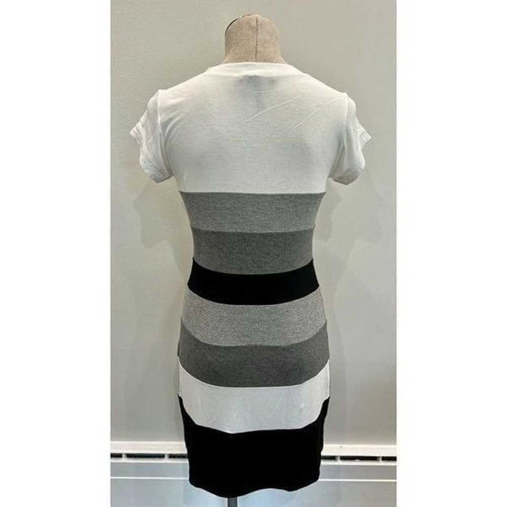 BCBGMaxAzria Short Sleeve Colorblock Stripe Dress… - image 4